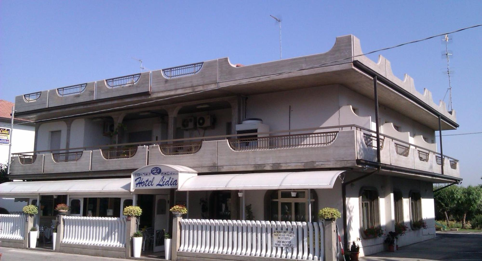 Hotel Lidia ألبا أدرياتيكا المظهر الخارجي الصورة