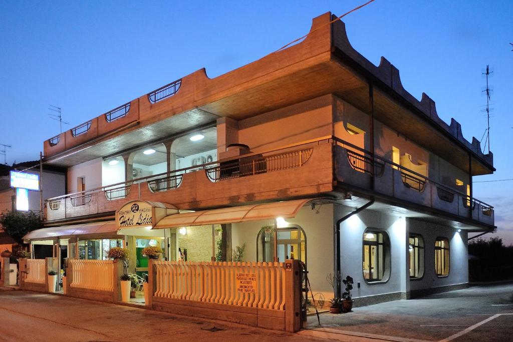 Hotel Lidia ألبا أدرياتيكا المظهر الخارجي الصورة