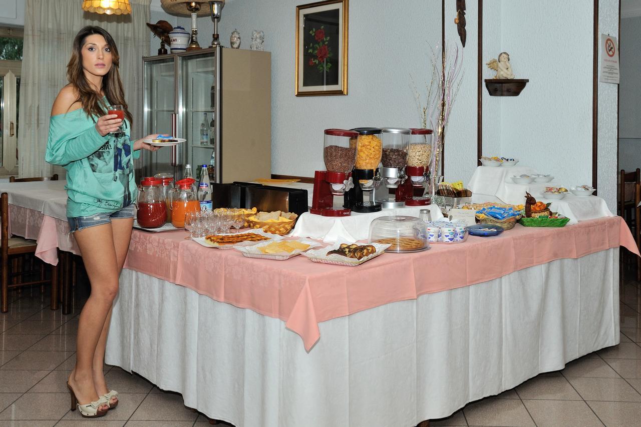 Hotel Lidia ألبا أدرياتيكا المظهر الخارجي الصورة