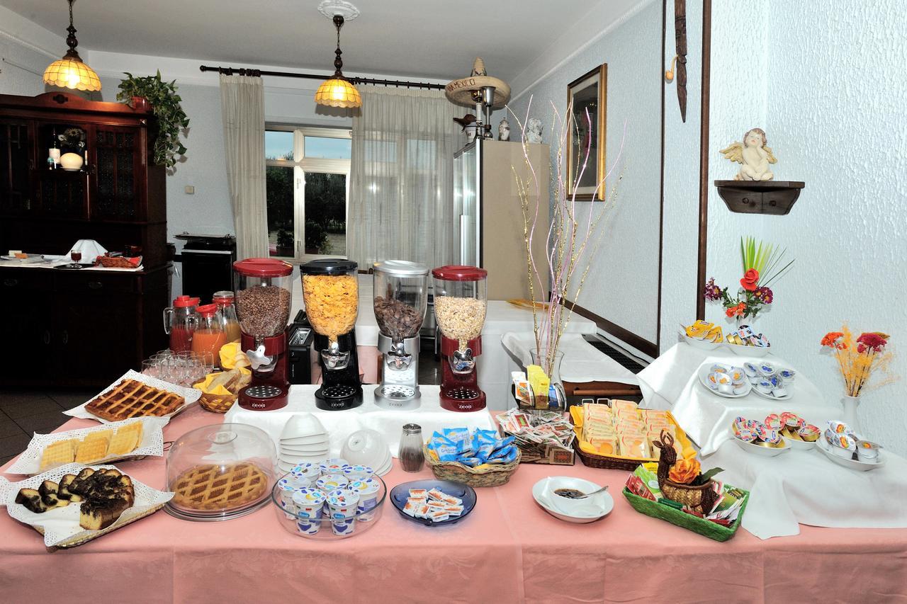 Hotel Lidia ألبا أدرياتيكا المظهر الخارجي الصورة